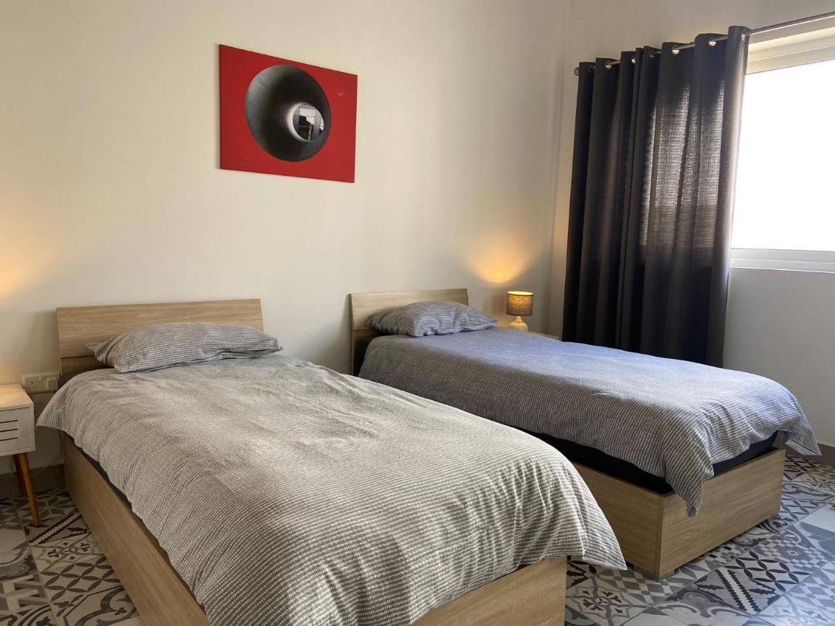 شقة Sliema Distant Seaview Penthouse المظهر الخارجي الصورة