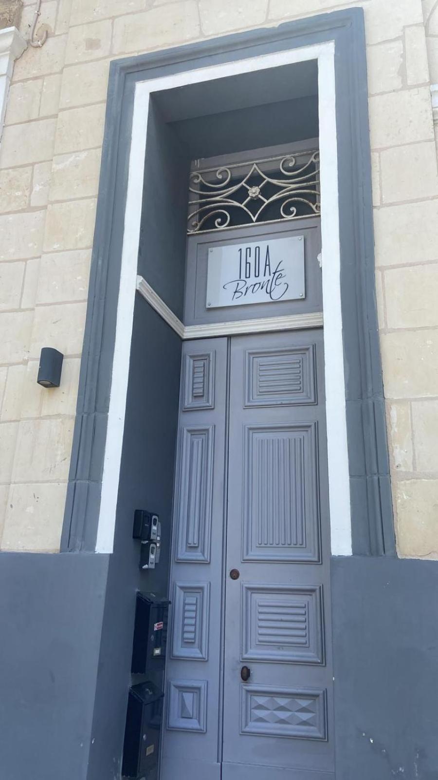 شقة Sliema Distant Seaview Penthouse المظهر الخارجي الصورة